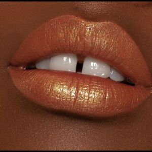 Kylie “Handsome Devil 👿 Gloss” 💃🥰